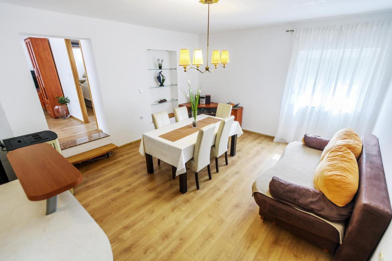 Comfort Holiday Apartment Zadar - With Parking And Balcony Exterior photo